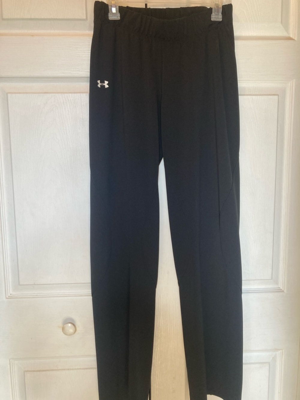 Hurley Flare legged Workout Pants!!  Size L with elastic waist.